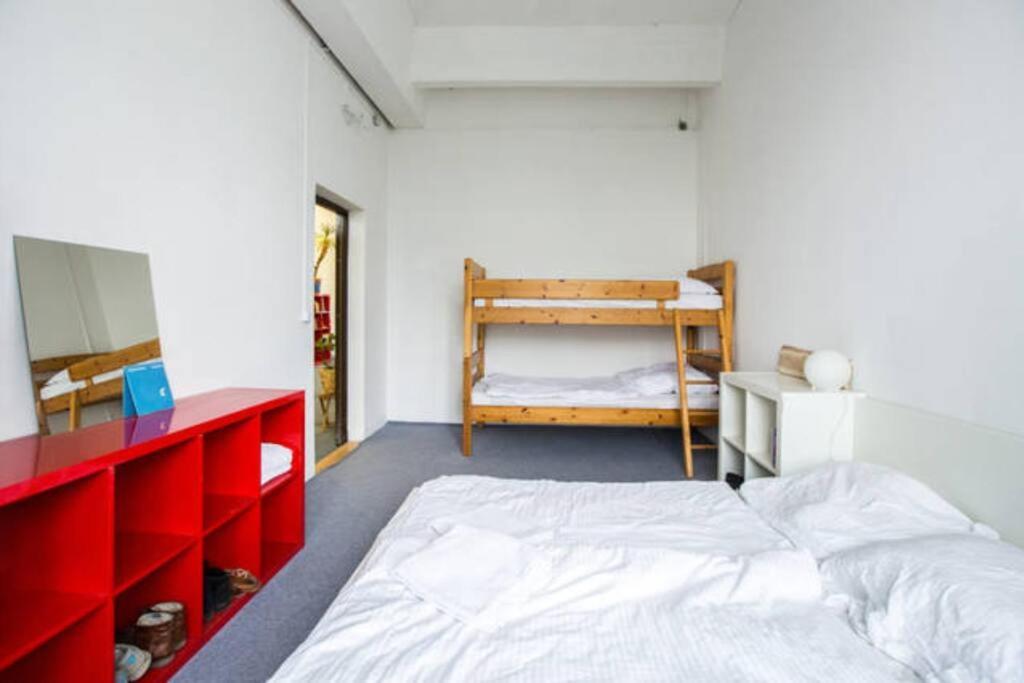 200Qm Loft For Friends And Family - On The Spree! Apartamento Berlim Exterior foto