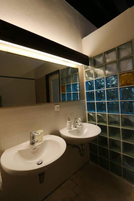 200Qm Loft For Friends And Family - On The Spree! Apartamento Berlim Exterior foto
