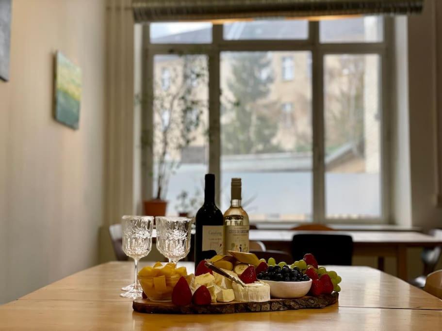 200Qm Loft For Friends And Family - On The Spree! Apartamento Berlim Exterior foto